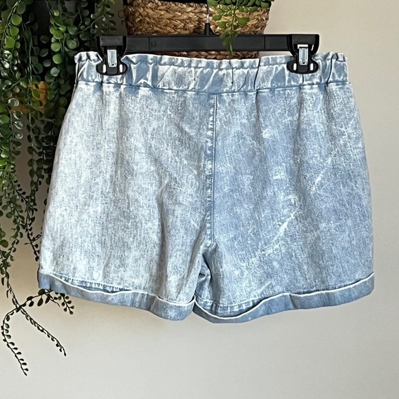 Blank NYC Paperbag Waist Acid Wash Shorts Sz Medium - Picture 3 of 5
